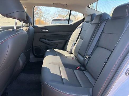 New 2025 Nissan Altima 2.5 SR w/ SR Premium Package FWD image 13