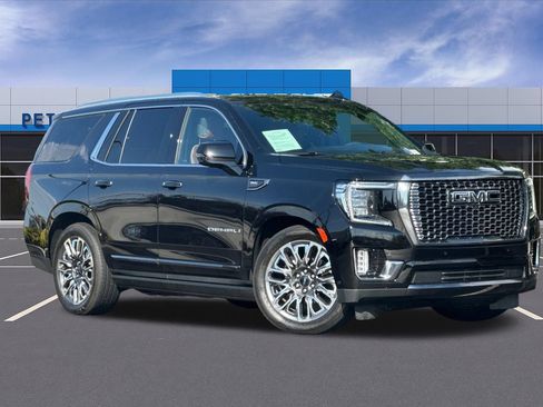 Used 2024 GMC Yukon Denali Ultimate AWD/4WD image 2