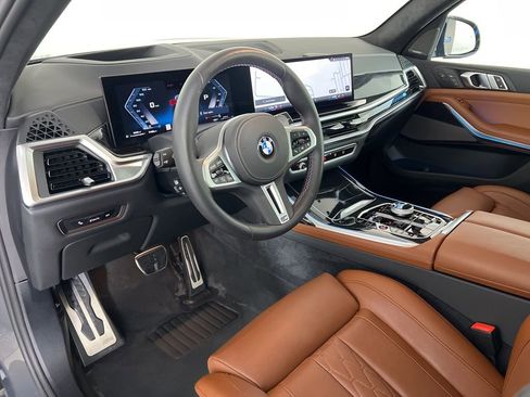 Used 2026 BMW X7 M60i image 18