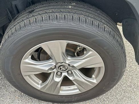 Used 2024 Toyota RAV4 XLE image 15