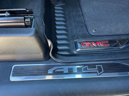 Used 2025 GMC Sierra 2500 AT4 w/ AT4 Premium Plus Package AWD/4WD image 35