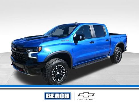 Used 2023 Chevrolet Silverado 1500 ZR2 w/ Technology Package image 1
