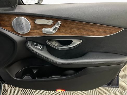 Used 2019 Mercedes-Benz C 300 4MATIC Sedan image 38