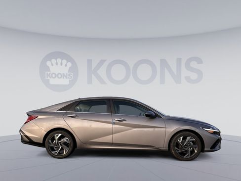 New 2026 Hyundai Elantra Limited w/ Cargo Package image 8