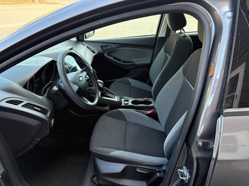 Used 2014 Ford Focus S FWD image 7