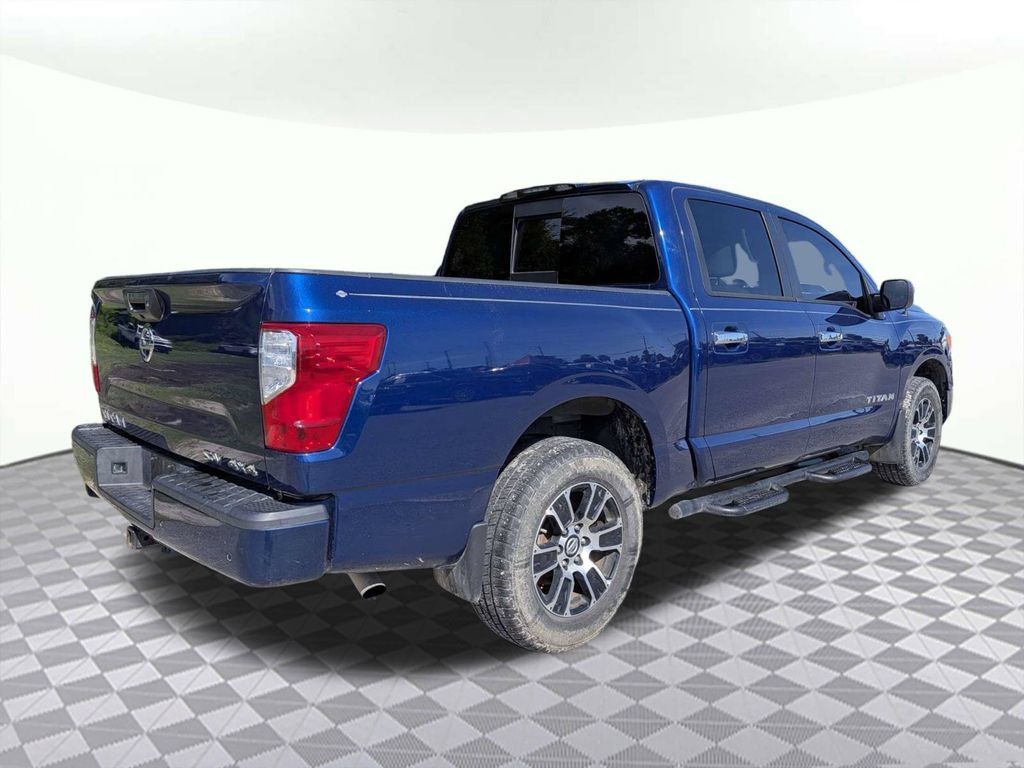 Used 2021 Nissan Titan SV w/ SV Convenience Package AWD/4WD image 3