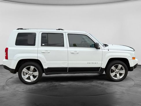 Used 2014 Jeep Patriot Limited FWD image 10