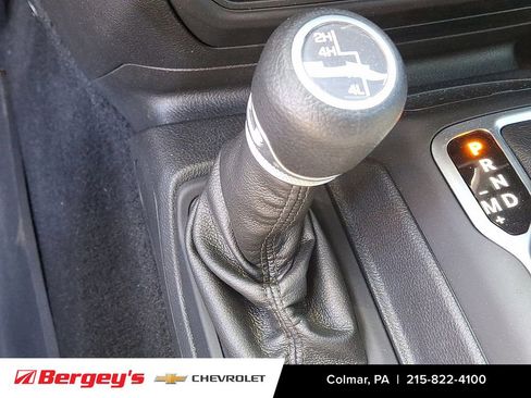 Used 2021 Jeep Gladiator Sport AWD/4WD image 26