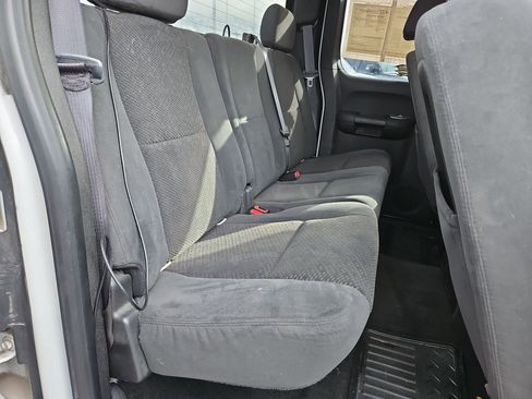 Used 2007 Chevrolet Silverado 2500 LT image 29