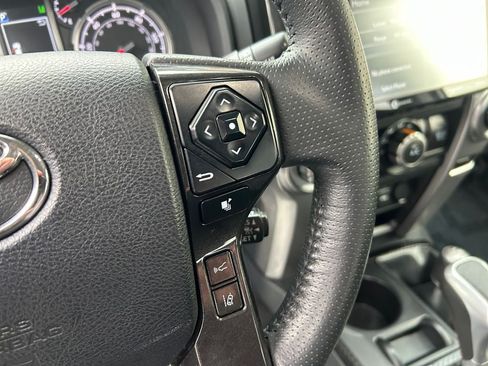 Used 2024 Toyota 4Runner TRD Off-Road AWD/4WD image 18