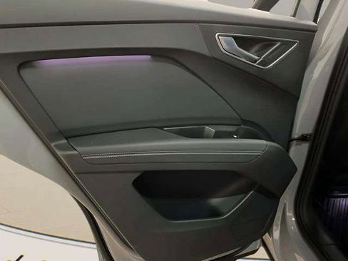 Used 2024 Audi Q4 e-tron Premium Plus w/ Premium Plus image 59