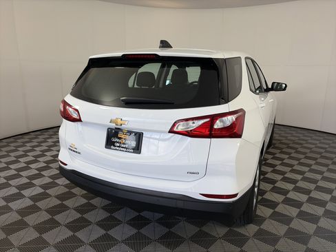 Certified 2021 Chevrolet Equinox LS image 10