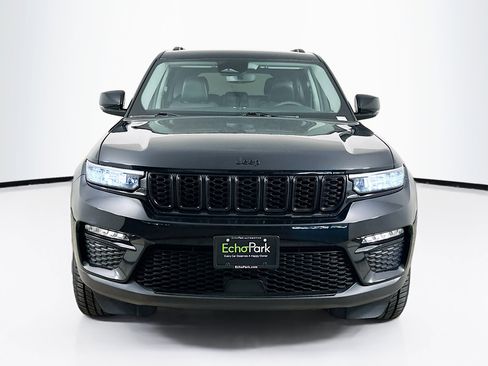 Used 2023 Jeep Grand Cherokee Limited w/ Black Appearance Package AWD/4WD image 2