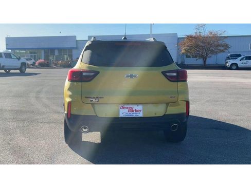 Certified 2024 Chevrolet TrailBlazer RS w/ Driver Confidence Package image 3