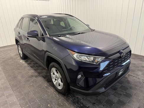 Used 2019 Toyota RAV4 XLE image 2
