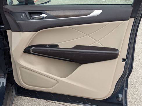 Used 2019 Lincoln MKC Reserve w/ MKC Climate Package image 27