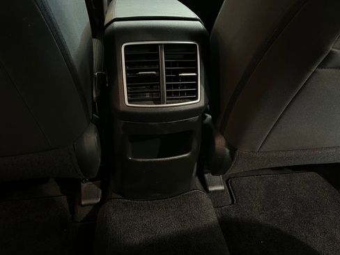 Used 2025 Kia Sportage LX image 23