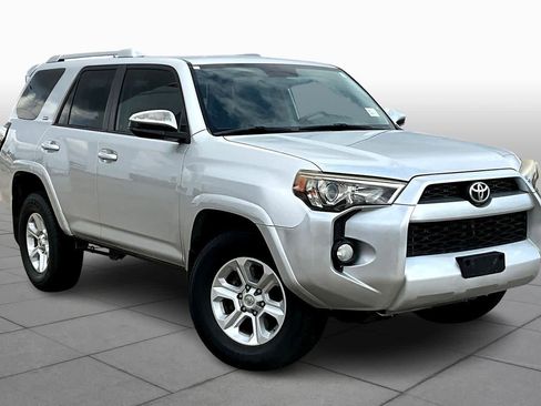 Used 2014 Toyota 4Runner SR5 image 2