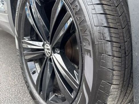 Used 2023 Volkswagen Atlas SEL R-Line AWD/4WD image 5