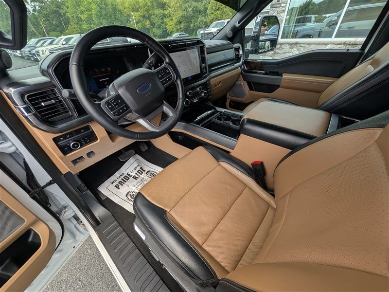 Used 2024 Ford F250 Lariat w/ Chrome Package AWD/4WD image 16