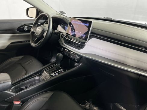 Used 2022 Jeep Compass Limited AWD/4WD image 26