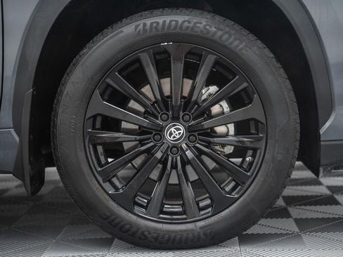 Used 2023 Toyota Highlander XSE AWD/4WD image 19