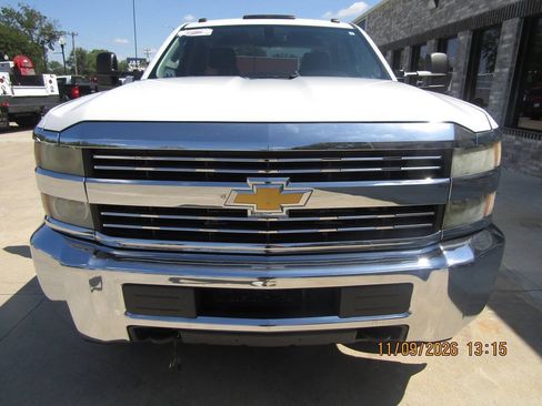 Used 2015 Chevrolet Silverado 3500 W/T RWD image 3