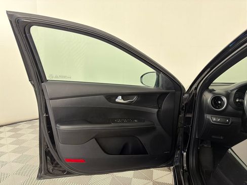 Used 2022 Kia Forte GT-Line w/ GT-Line Premium Package FWD image 10