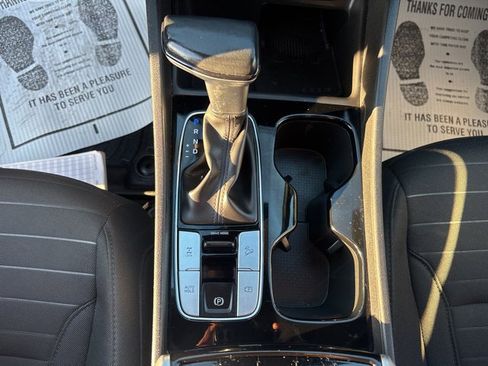 Used 2022 Hyundai Santa Cruz SEL Premium image 23