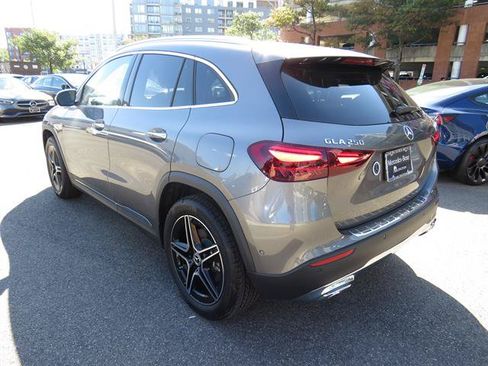 Used 2026 Mercedes-Benz GLA 250 4MATIC image 2
