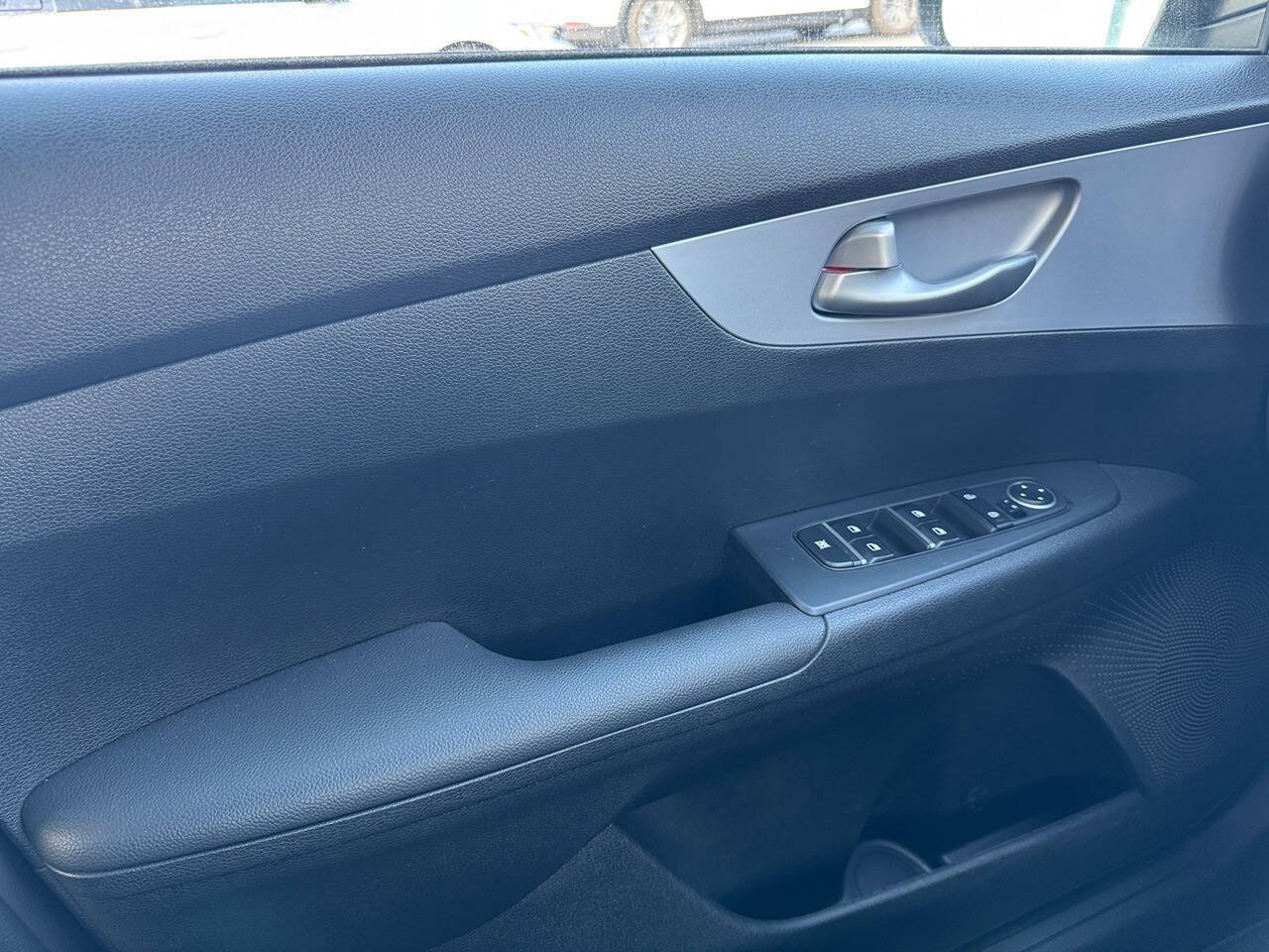 Used 2024 Kia Forte LXS FWD image 18