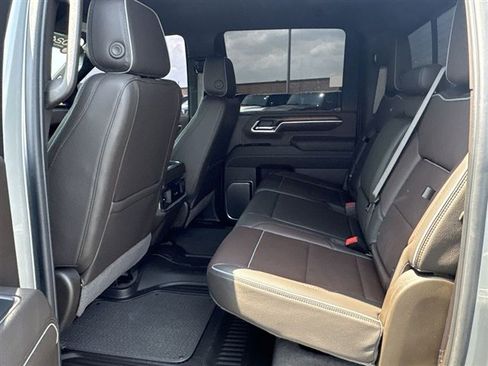 Used 2024 GMC Sierra 2500 Denali w/ Technology Package AWD/4WD image 24