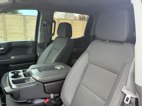 Used 2023 Chevrolet Silverado 1500 Custom RWD image 15