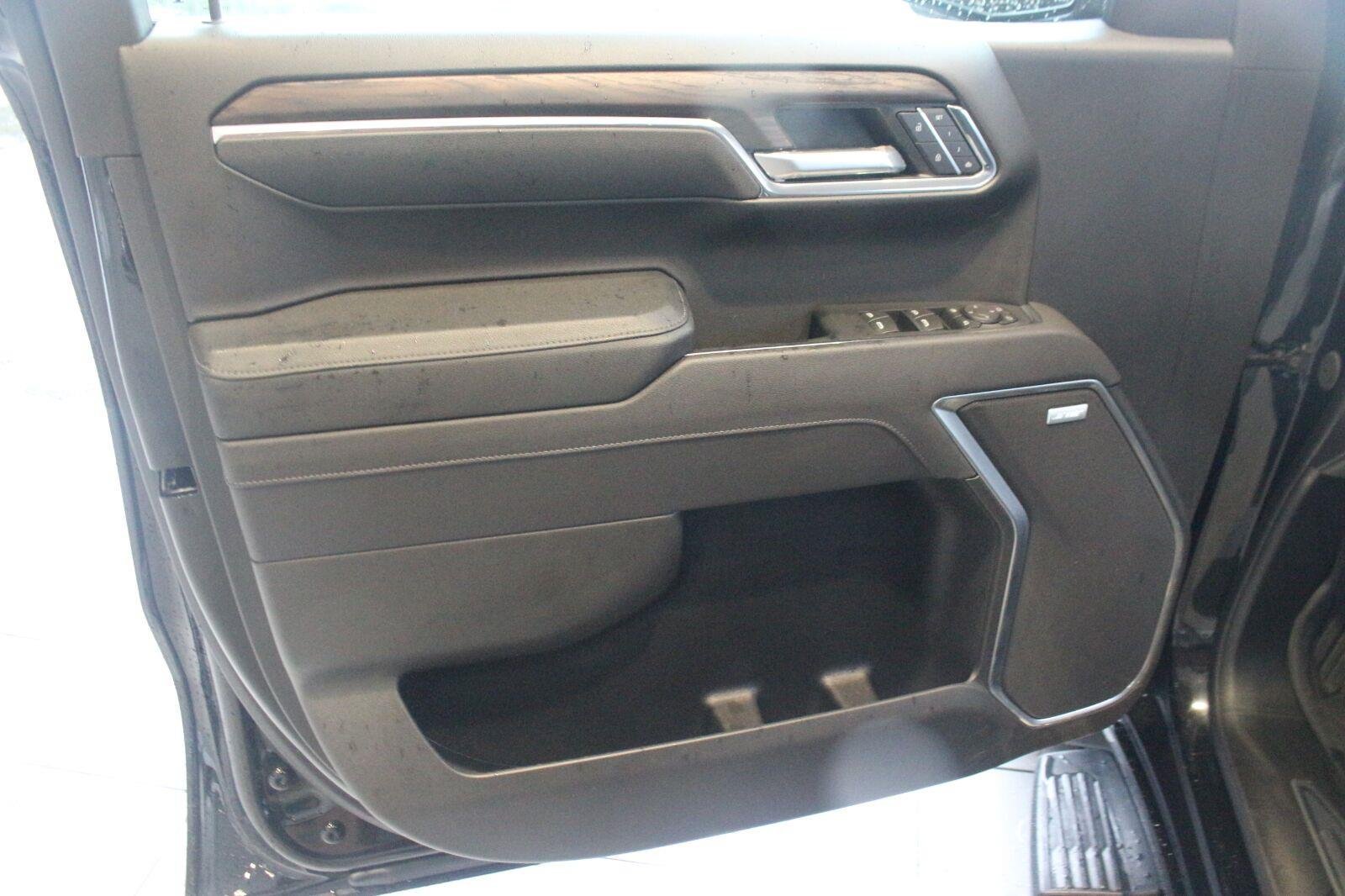 Used 2026 GMC Sierra 1500 SLT w/ SLT Premium Package RWD image 10