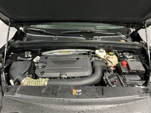 Certified 2025 Buick Envision Preferred AWD/4WD image 30