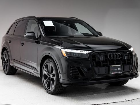 Certified 2025 Audi Q7 3.0T Prestige w/ Prestige Package AWD/4WD image 30