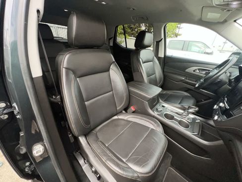 Used 2021 Chevrolet Traverse LT AWD/4WD image 28