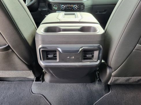 Used 2022 GMC Sierra 1500 SLT w/ SLT Convenience Package image 14