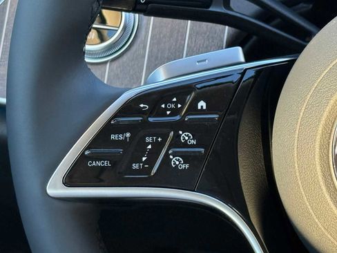 Certified 2025 Mercedes-Benz E 350 4MATIC Sedan image 23