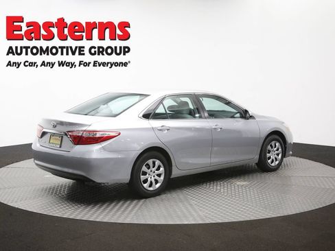Used 2015 Toyota Camry LE FWD image 40