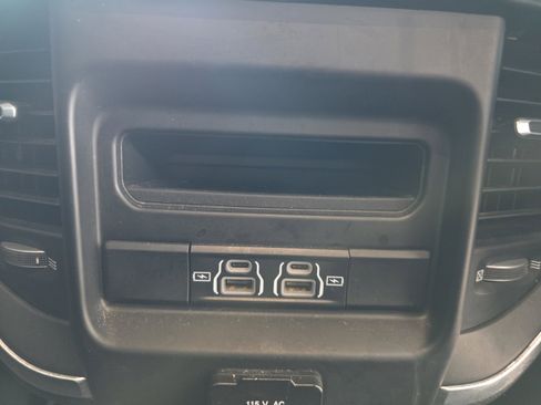 Used 2022 RAM 1500 Laramie w/ Sport Appearance Package AWD/4WD image 21