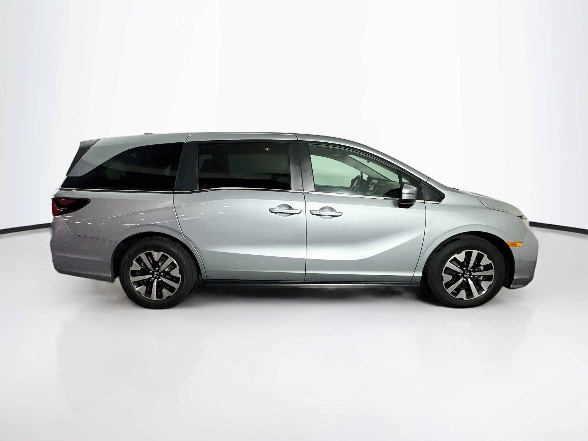 Used 2025 Honda Odyssey EX-L image 10