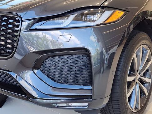 Used 2026 Jaguar F-PACE R-Dynamic S image 8