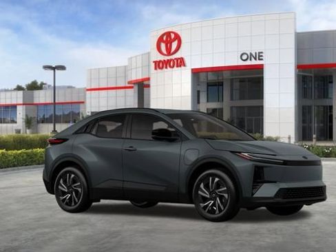 New 2026 Toyota C-HR AWD/4WD image 17