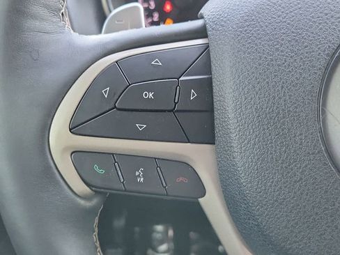Used 2017 Jeep Grand Cherokee Limited image 22