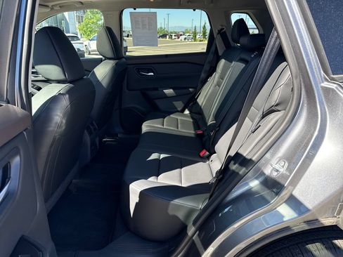 Used 2023 Nissan Rogue SV w/ SV Premium B Package AWD/4WD image 26
