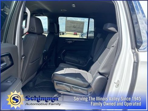 New 2026 Chevrolet Suburban LT w/ Comfort Package AWD/4WD image 13