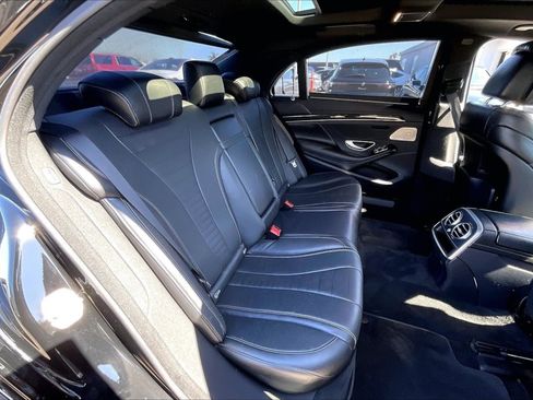 Used 2015 Mercedes-Benz S 550 Sedan image 25