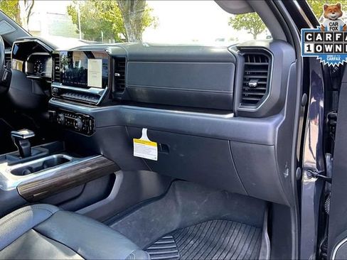 Used 2022 Chevrolet Silverado 1500 LT AWD/4WD image 16