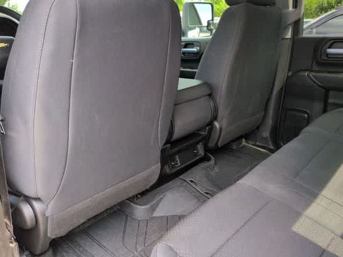 Used 2021 Chevrolet Silverado 2500 Custom w/ Custom Value Package AWD/4WD image 18